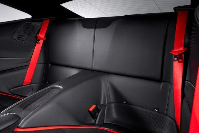 2024 Ferrari Roma - Image 28 of 31