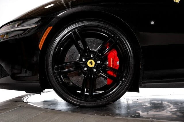 2024 Ferrari Roma - Image 18 of 31