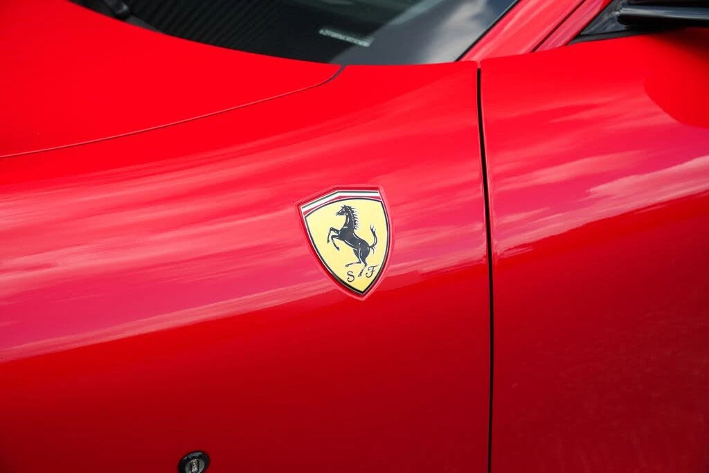 2024 Ferrari Roma - Image 14 of 31