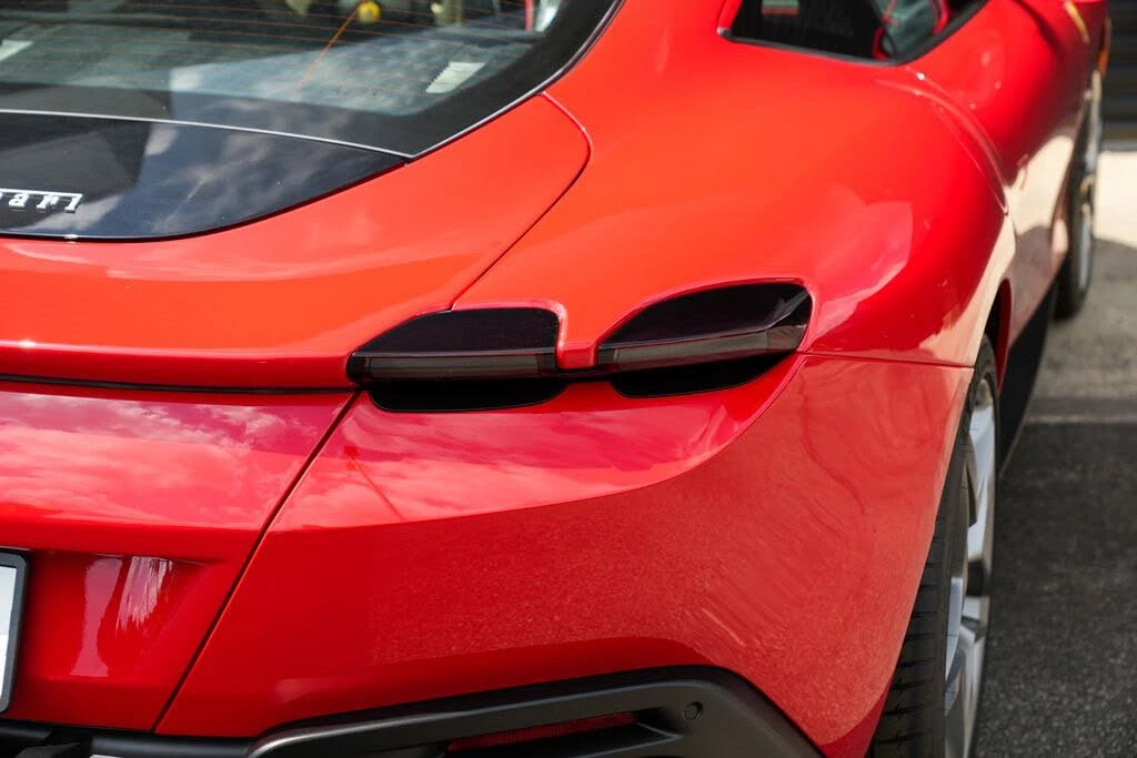 2024 Ferrari Roma - Image 18 of 31