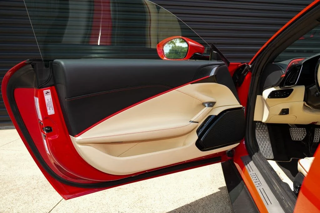 2024 Ferrari Roma - Image 23 of 31