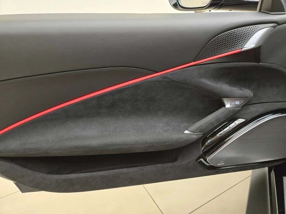 2024 Ferrari Roma - Image 31 of 31