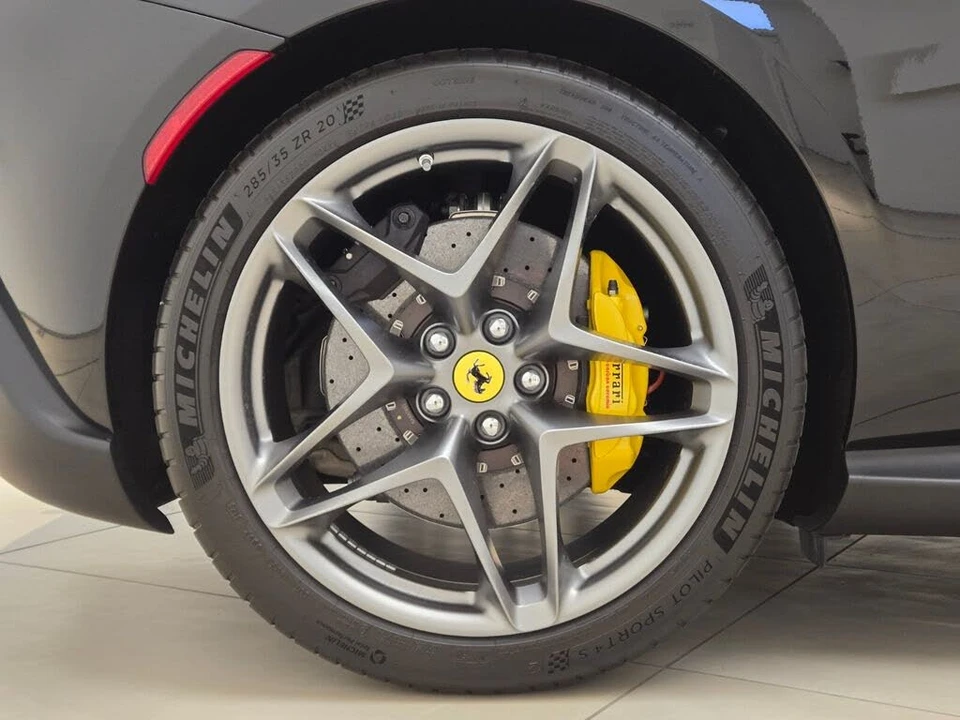 2024 Ferrari Roma - Image 7 of 31