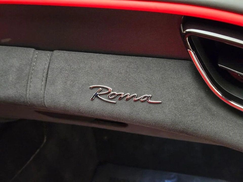 2024 Ferrari Roma - Image 27 of 31