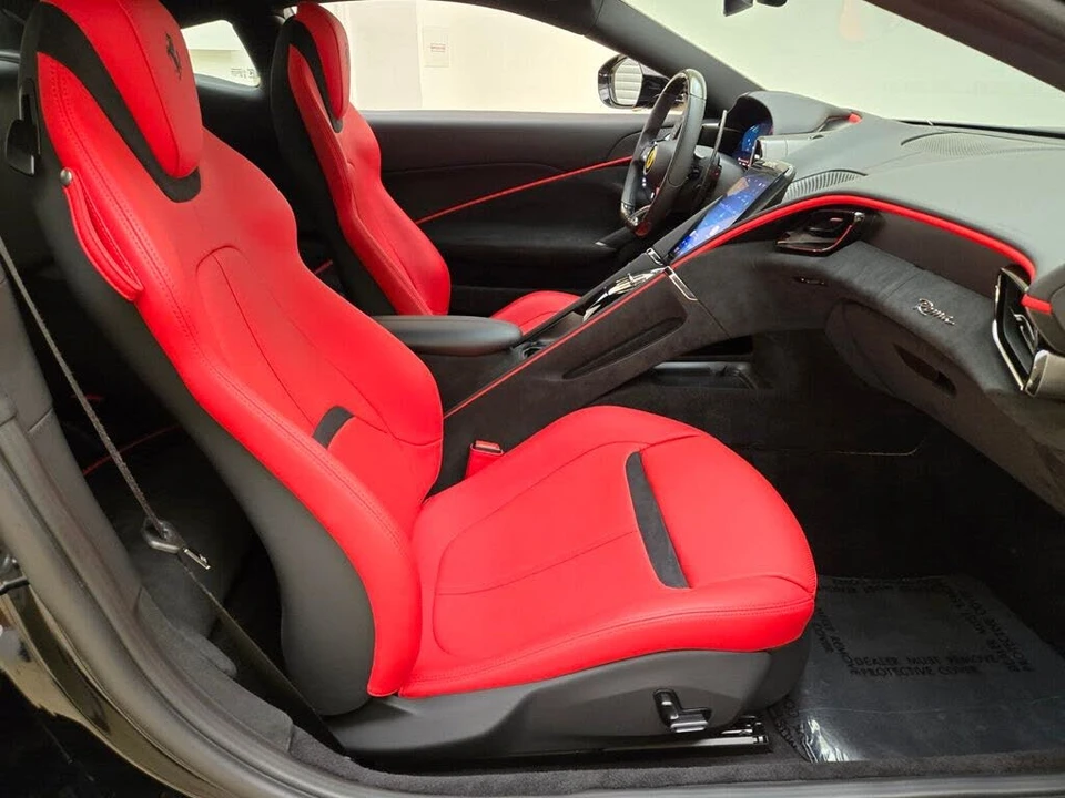 2024 Ferrari Roma - Image 25 of 31