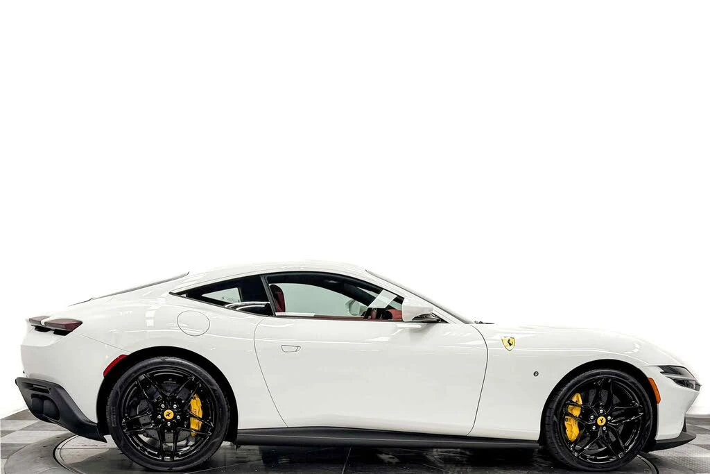 2024 Ferrari Roma - Image 2 of 31