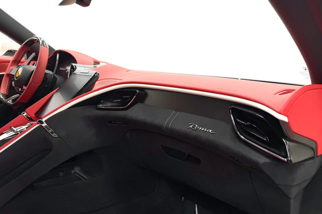 2024 Ferrari Roma - Image 14 of 31