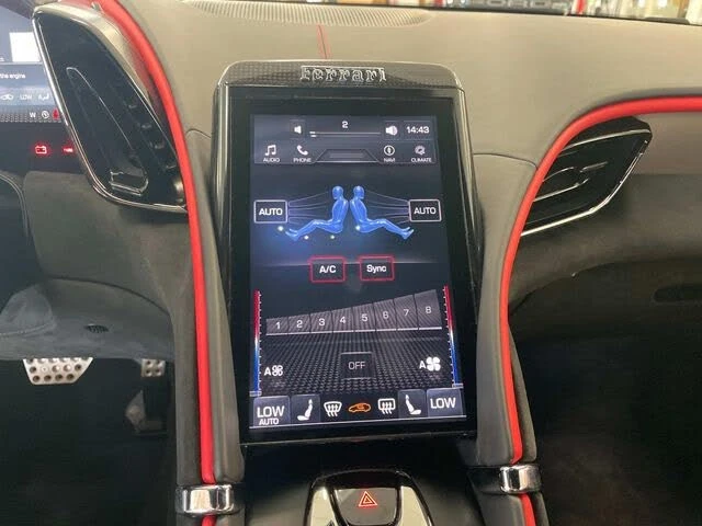 2024 Ferrari Roma - Image 30 of 31