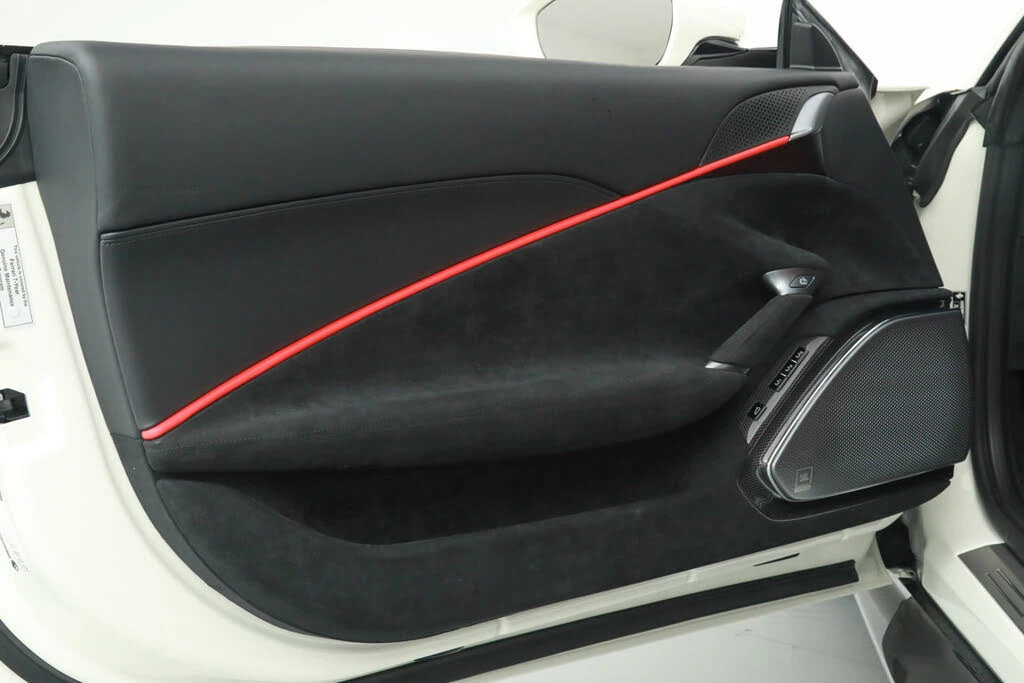 2024 Ferrari Roma - Image 24 of 31