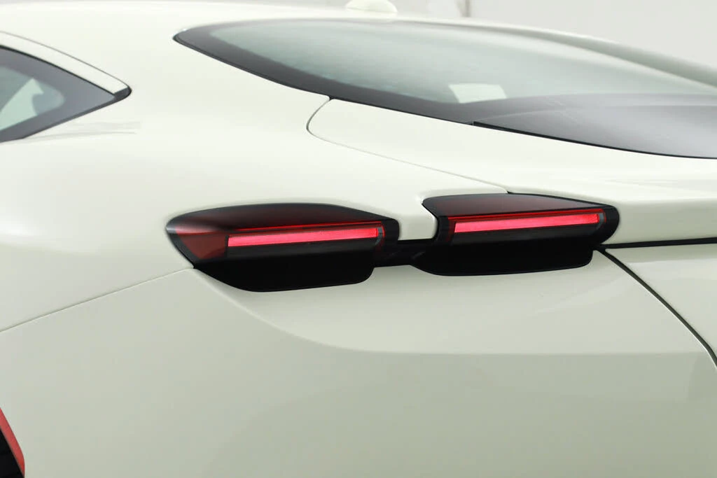 2024 Ferrari Roma - Image 16 of 31