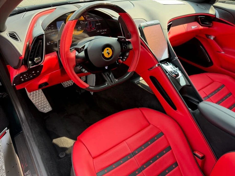 2024 Ferrari Roma - Image 21 of 24