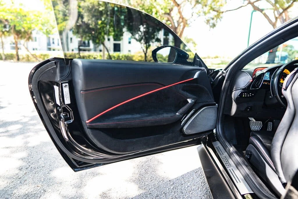 2024 Ferrari Roma - Image 21 of 27