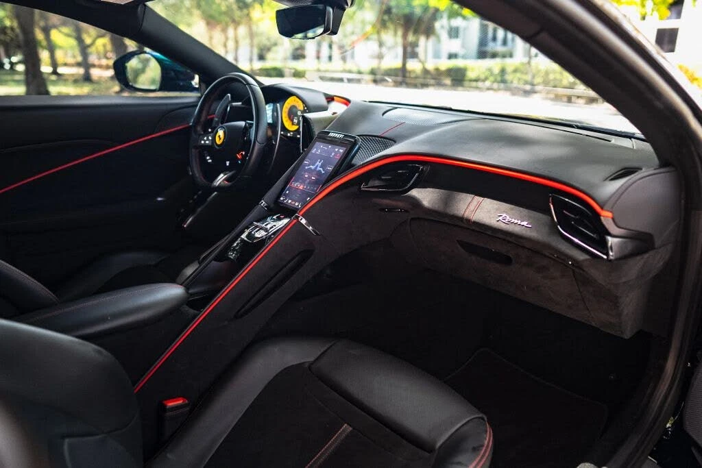 2024 Ferrari Roma - Image 13 of 27