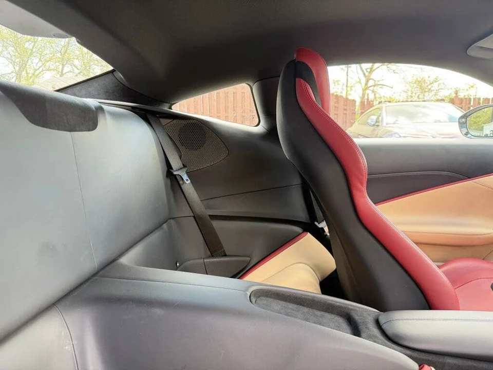 2024 Ferrari Roma - Image 27 of 31