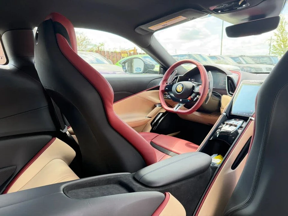 2024 Ferrari Roma - Image 28 of 31