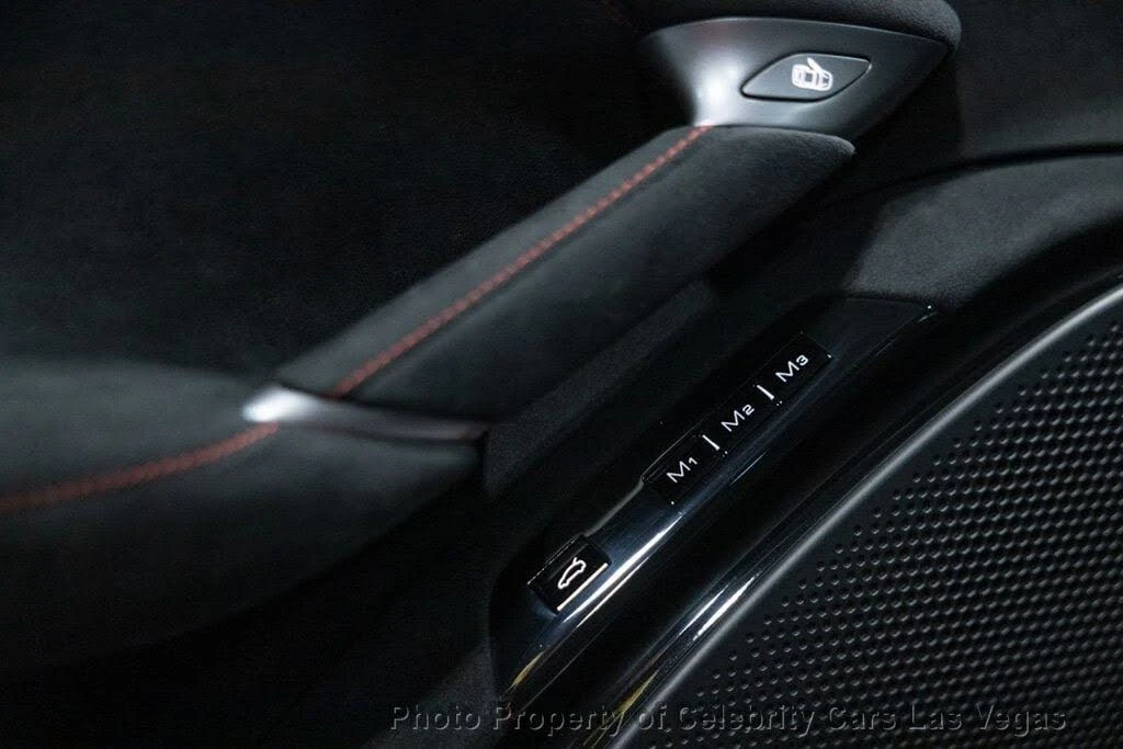 2024 Ferrari Roma - Image 17 of 27