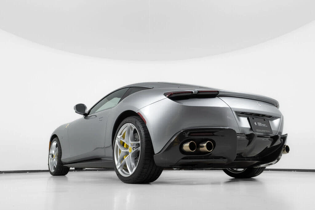 2024 Ferrari Roma - Image 14 of 31