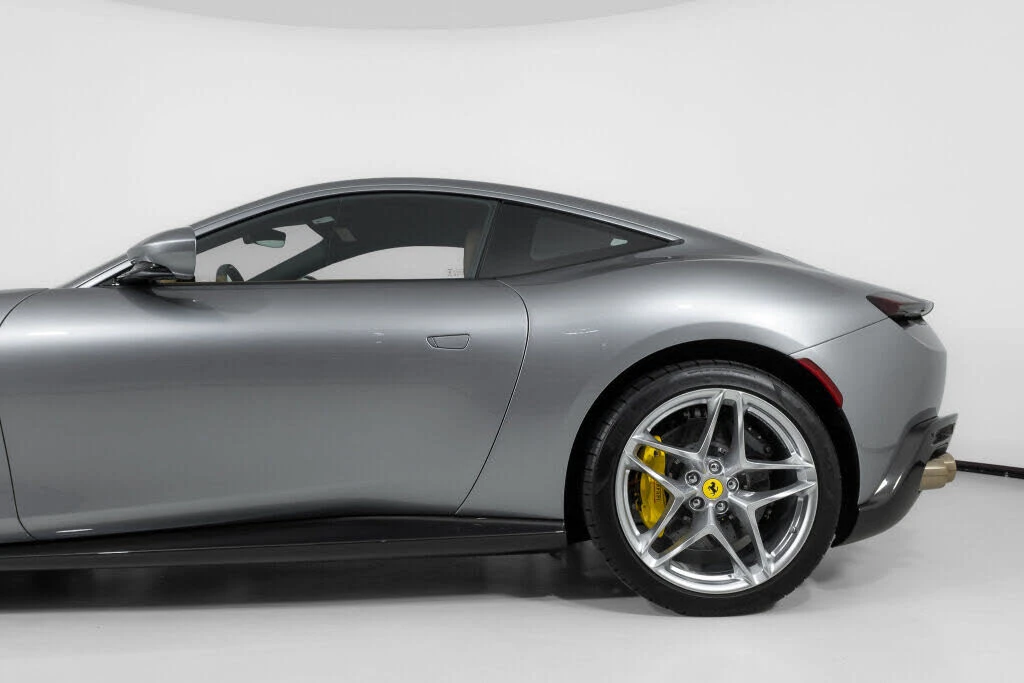 2024 Ferrari Roma - Image 13 of 31