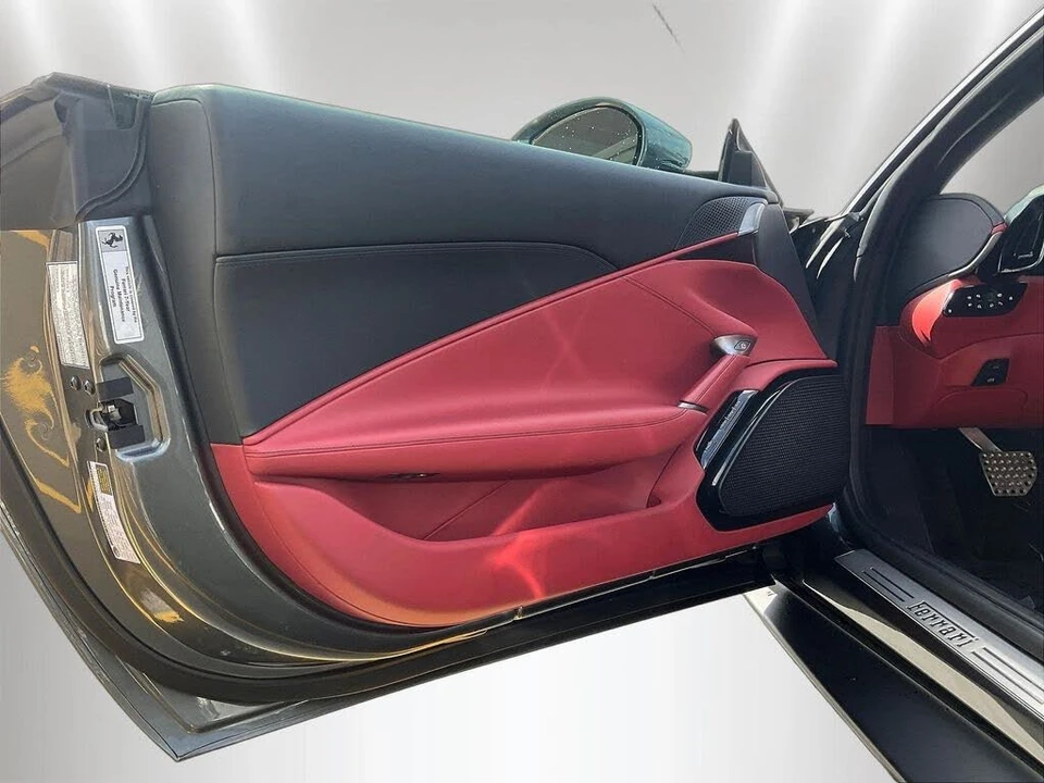 2024 Ferrari Roma - Image 19 of 31