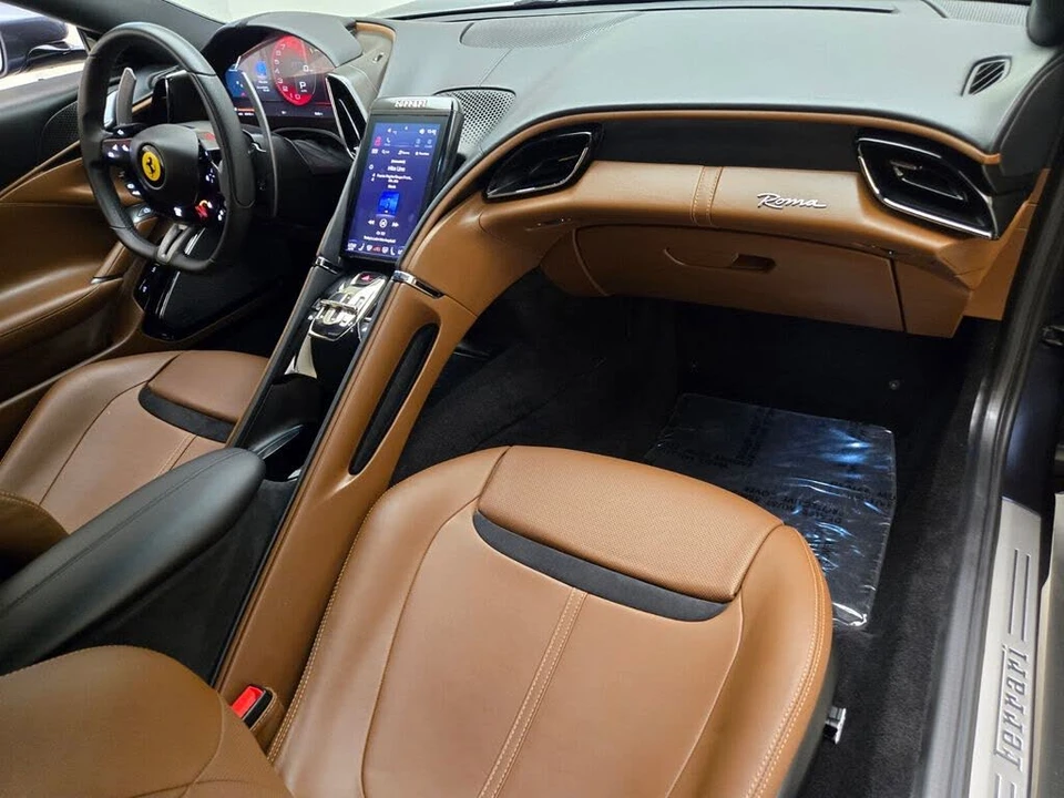 2024 Ferrari Roma - Image 29 of 31