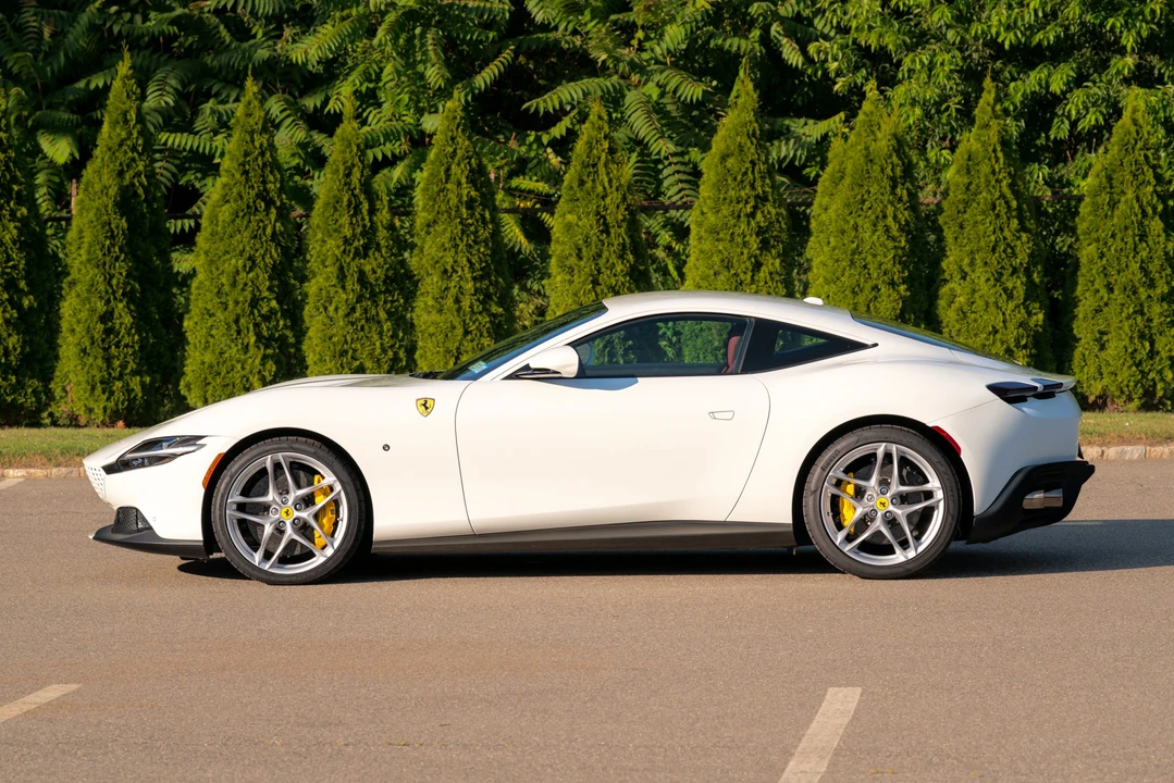 2024 Ferrari Roma - Image 21 of 31