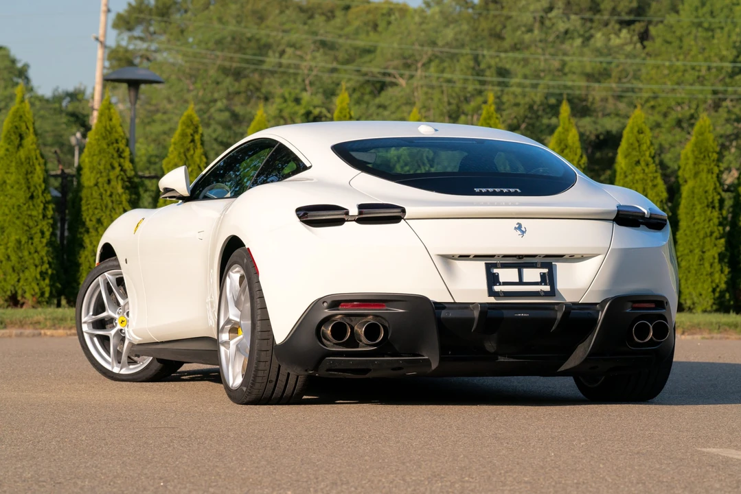 2024 Ferrari Roma - Image 30 of 31