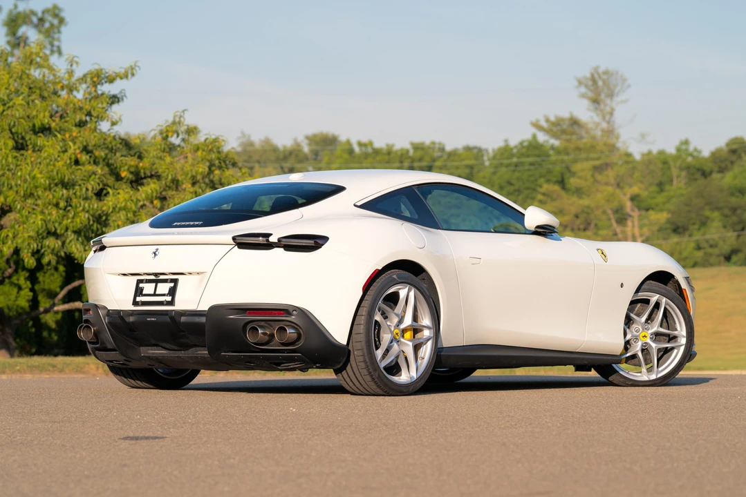 2024 Ferrari Roma - Image 30 of 31