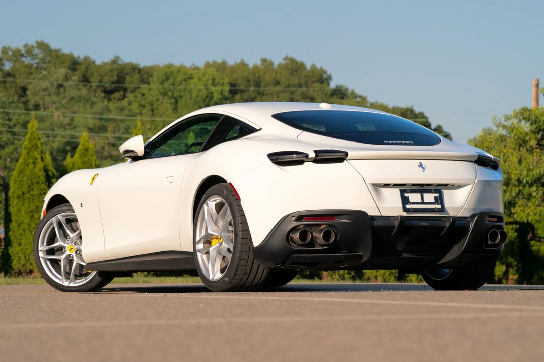 2024 Ferrari Roma - Image 27 of 31