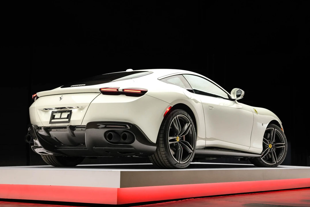2024 Ferrari Roma - Image 18 of 31