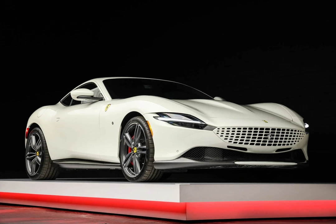 2024 Ferrari Roma - Image 28 of 31