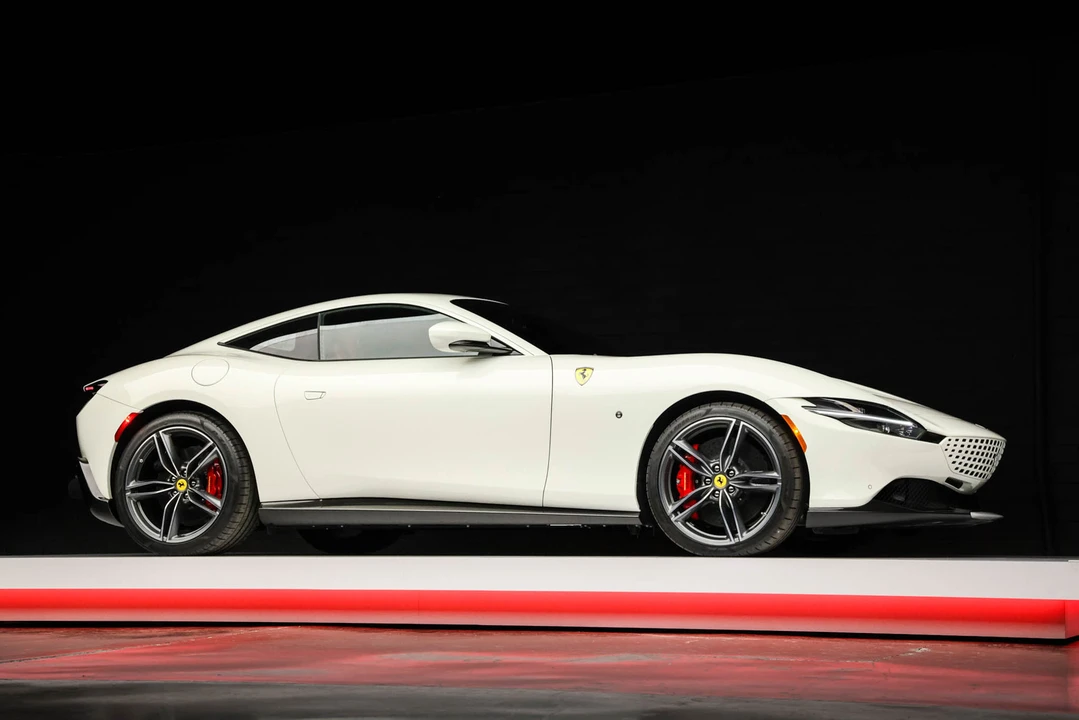 2024 Ferrari Roma - Image 23 of 31