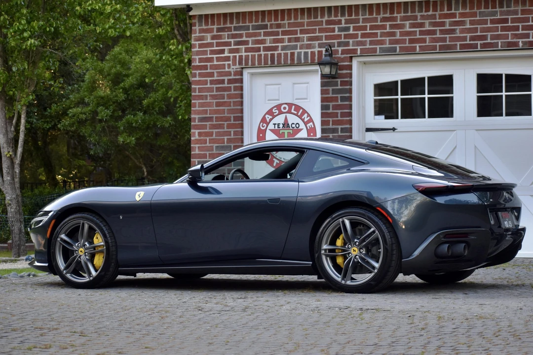 2024 Ferrari Roma - Image 13 of 31