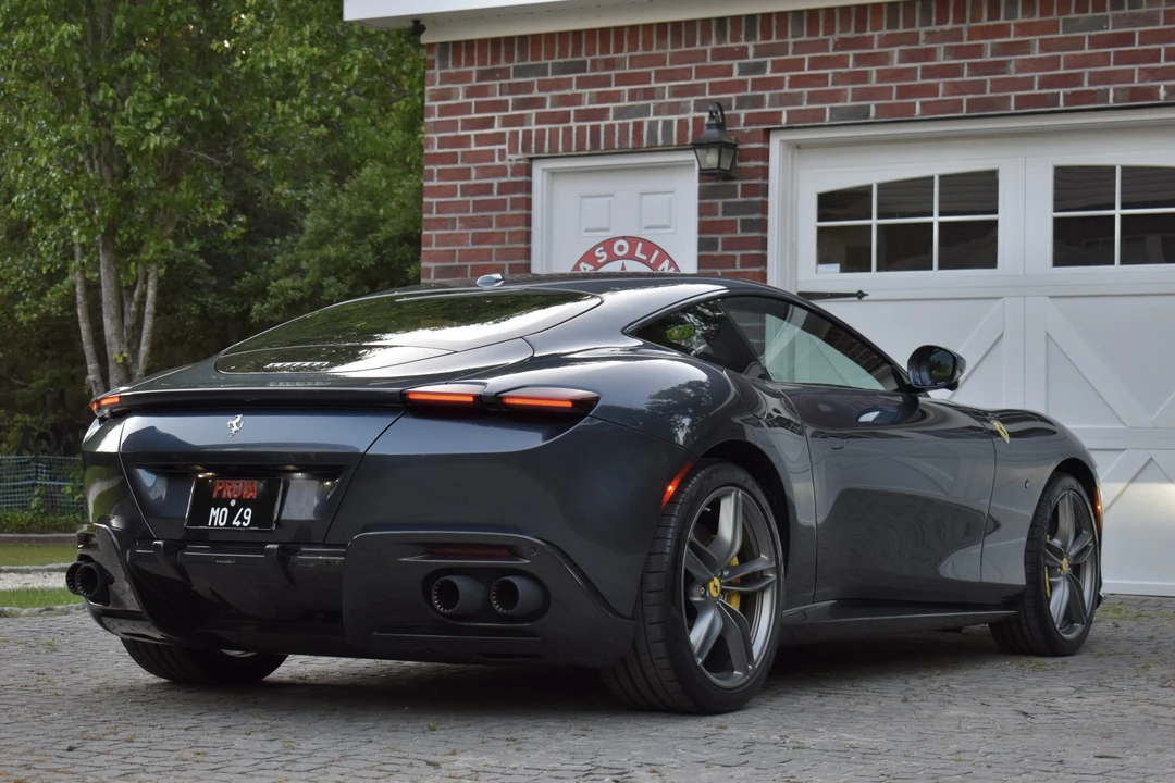 2024 Ferrari Roma - Image 29 of 31