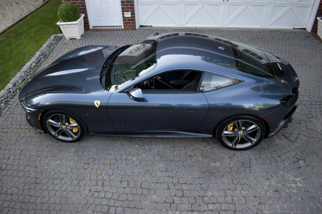 2024 Ferrari Roma - Image 12 of 31