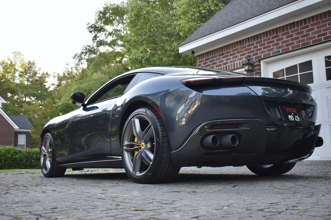 2024 Ferrari Roma - Image 17 of 31