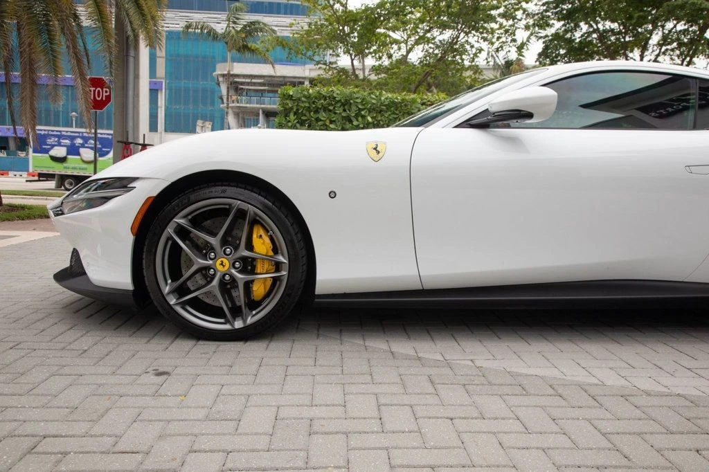 2024 Ferrari Roma - Image 16 of 21