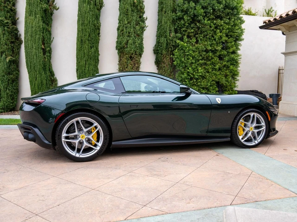 2024 Ferrari Roma - Image 9 of 31