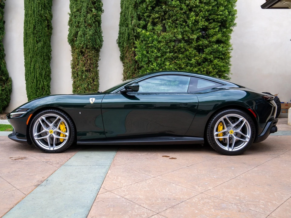 2024 Ferrari Roma - Image 16 of 31