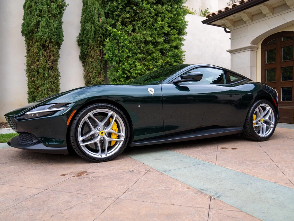 2024 Ferrari Roma - Image 18 of 31