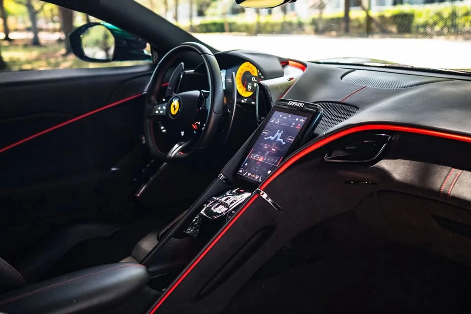 2024 Ferrari Roma - Image 14 of 20