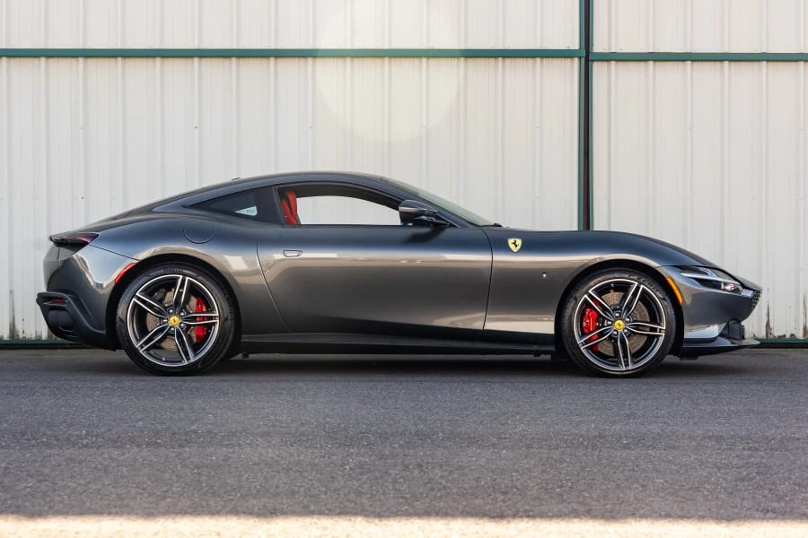 2024 Ferrari Roma - Image 2 of 31
