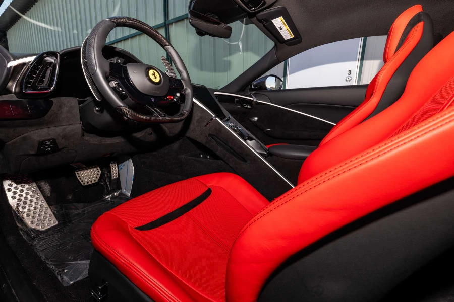 2024 Ferrari Roma - Image 22 of 31