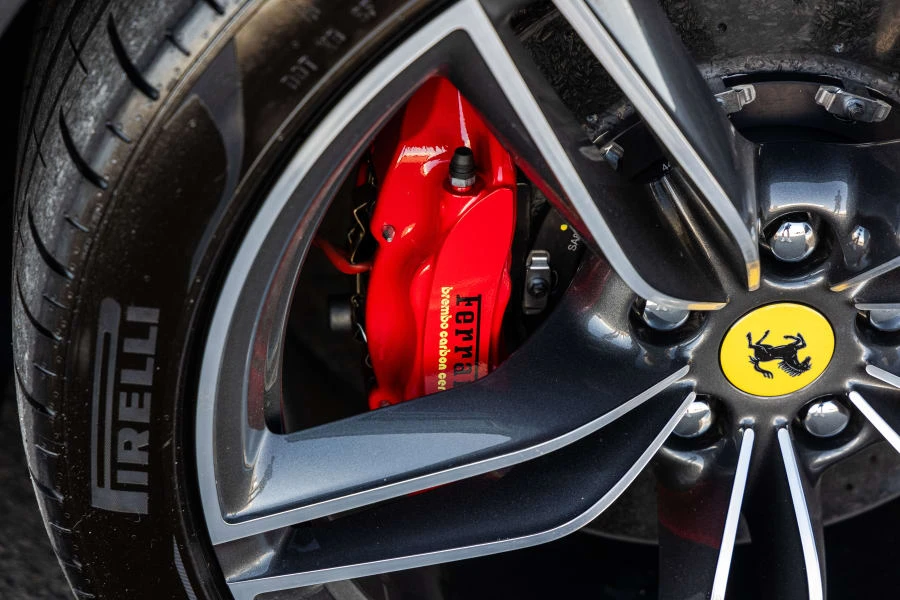 2024 Ferrari Roma - Image 13 of 31