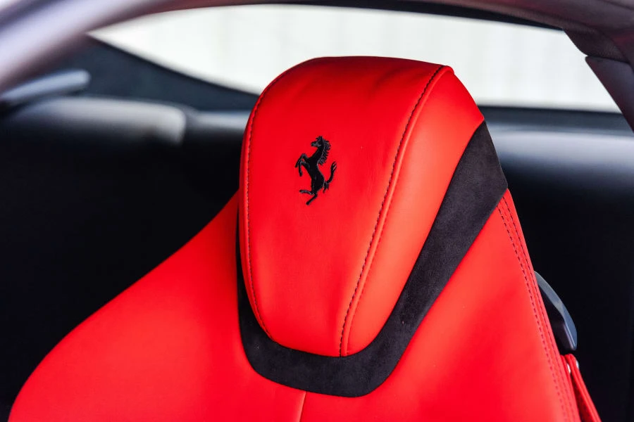 2024 Ferrari Roma - Image 29 of 31