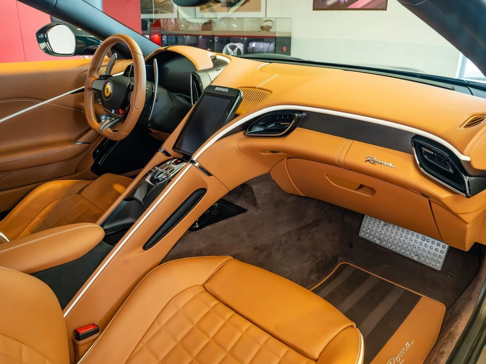 2024 Ferrari Roma - Image 19 of 30