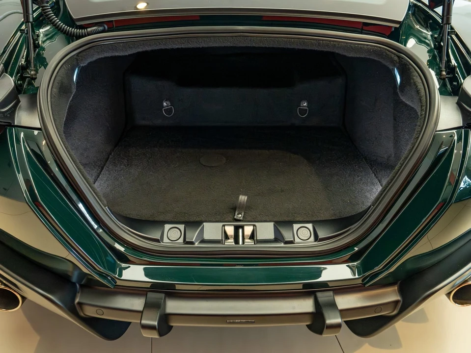 2024 Ferrari Roma - Image 27 of 30