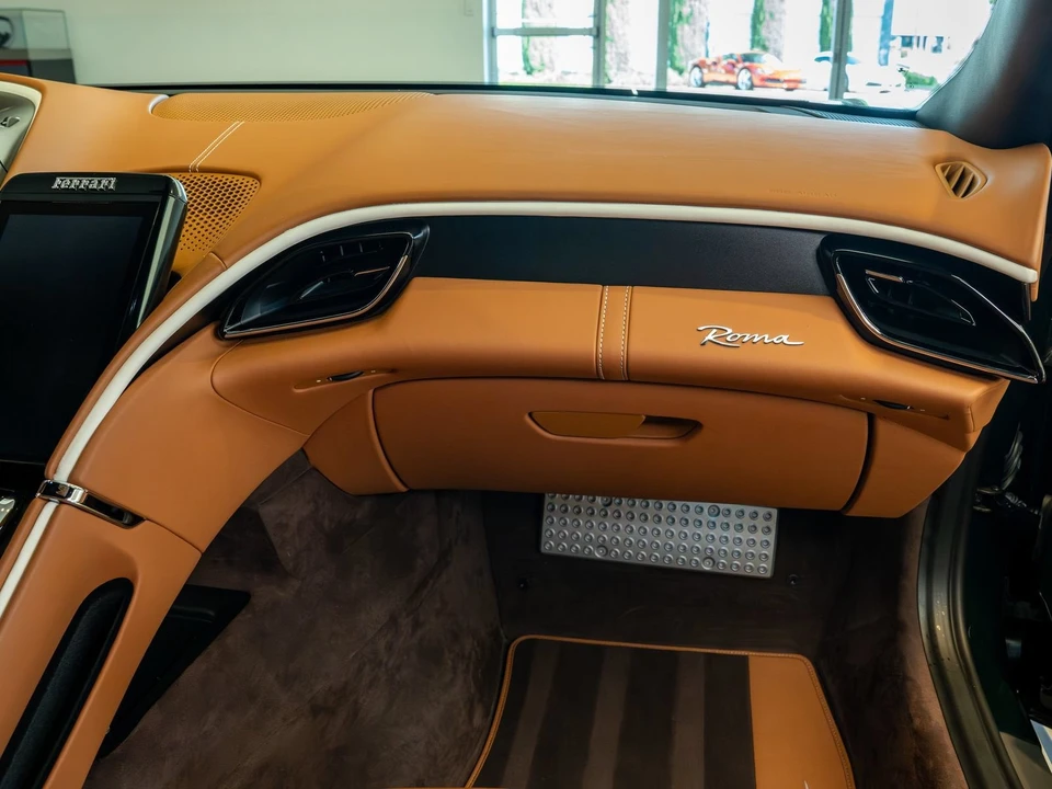 2024 Ferrari Roma - Image 18 of 30