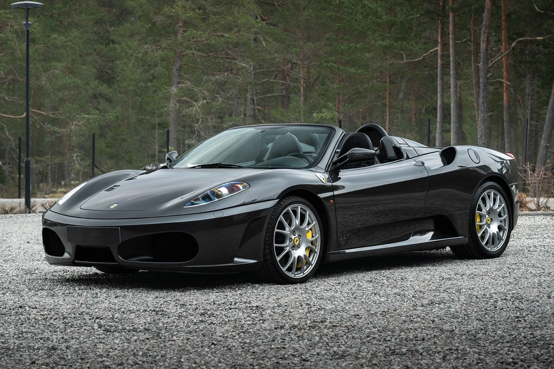 2024 Ferrari Roma Spider - Image 14 of 16