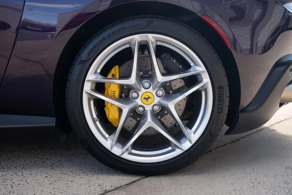 2024 Ferrari Roma Spider - Image 19 of 21