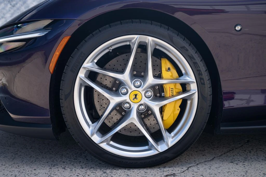 2024 Ferrari Roma Spider - Image 17 of 21